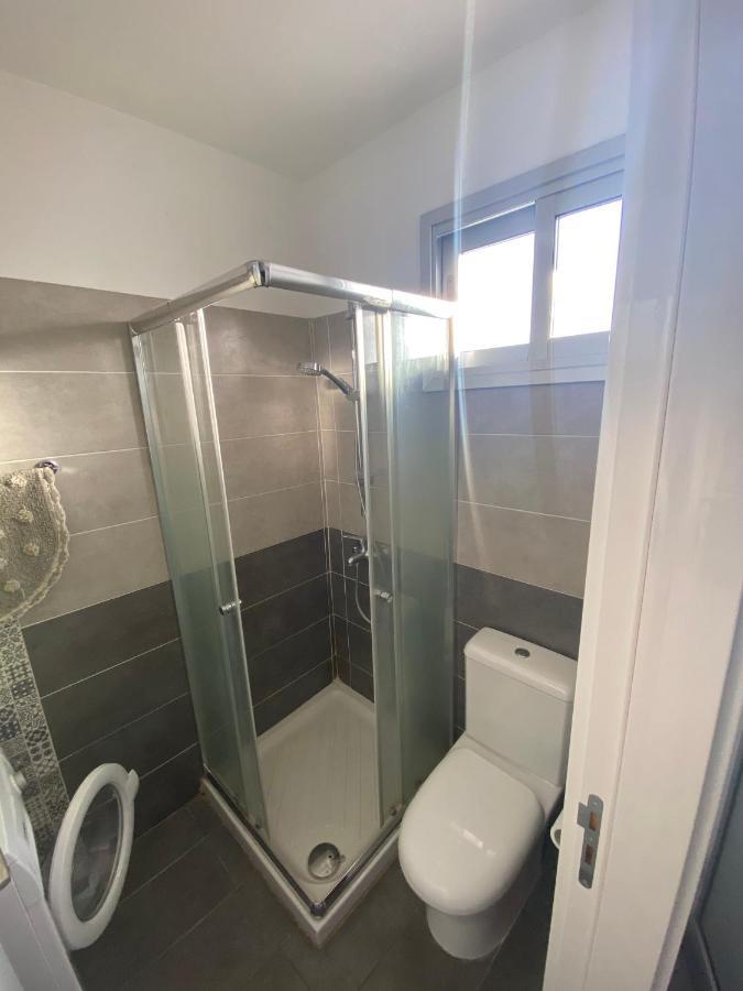 Cosy Apartment In The Heart Of Kato Paphos Exterior foto
