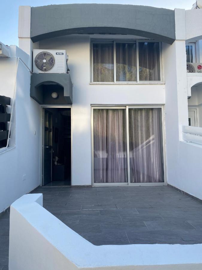 Cosy Apartment In The Heart Of Kato Paphos Exterior foto