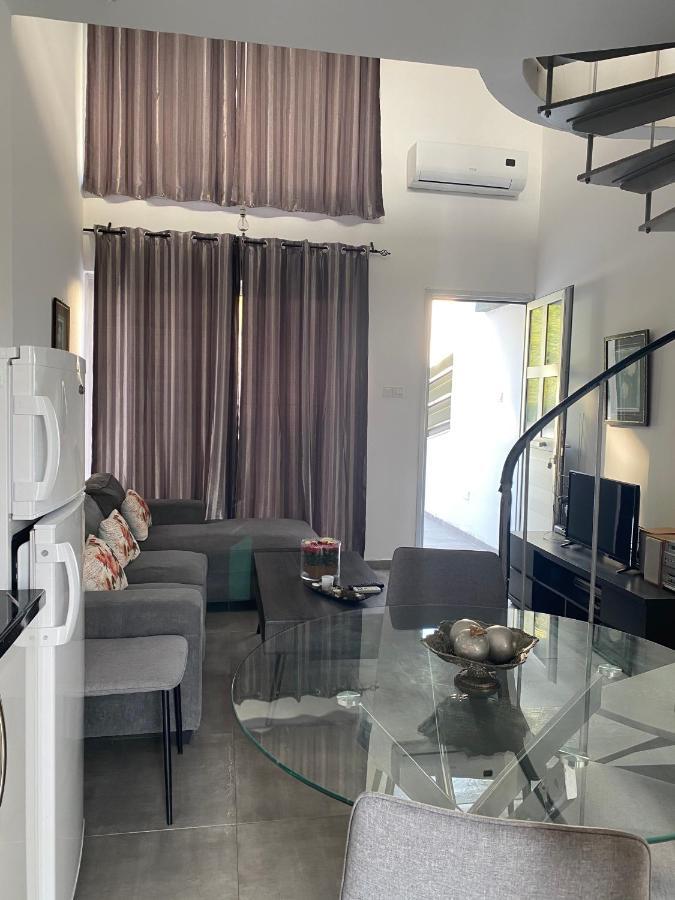 Cosy Apartment In The Heart Of Kato Paphos Exterior foto